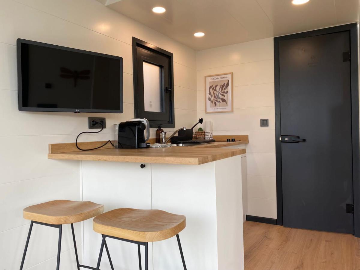 Tiny House With Sauna & Jacuzzi Near Amsterdam Vijfhuizen Exterior photo